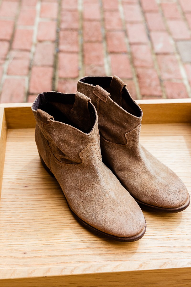 Cognac suede/leather western ankle boot