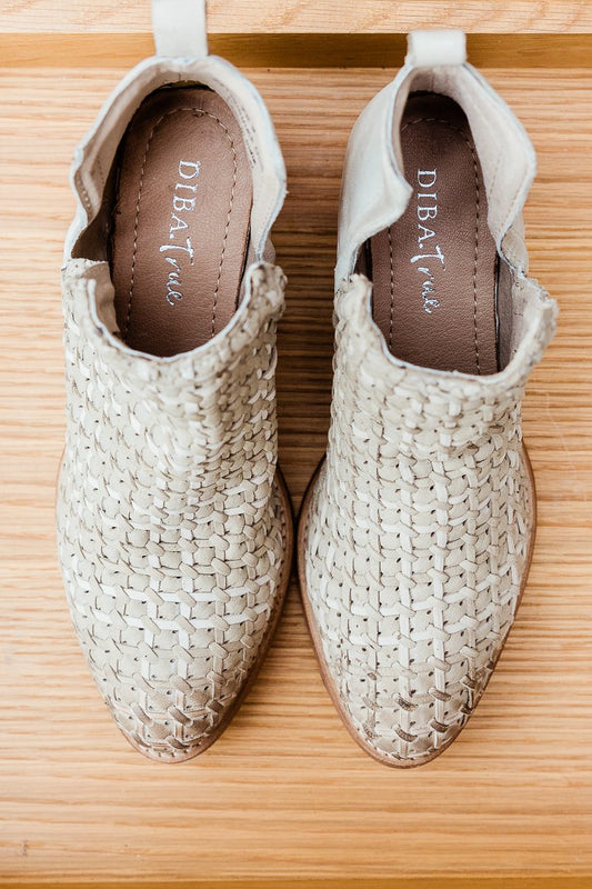 Sand leather basket woven bootie with distressing (size 7.5)